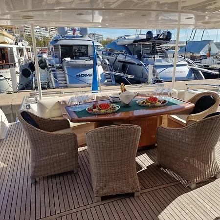 Beautiful Motor Yacht *
