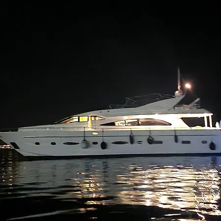 Beautiful Motor Yacht Barcelona